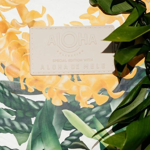 ALOHA Collection by Aloha De Mele Mei Day Mid Clutch/Pouch (NWT) - Picture 7 of 13